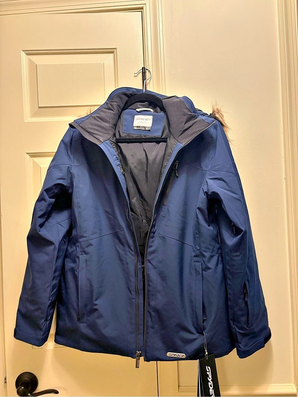 Spyder Women’s Skyline Jacket Ski Jacket Blue Size Medium NWT